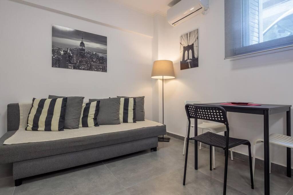 Hilton Area Brand New Comfortable Apartment Athena Bagian luar foto
